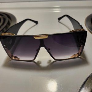 Sunglasses BURBERRY N E W